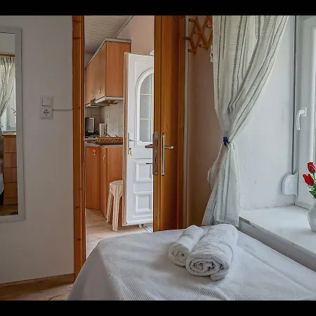 Casa vacanze Istros Small House