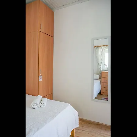 Casa vacanze Istros Small House *